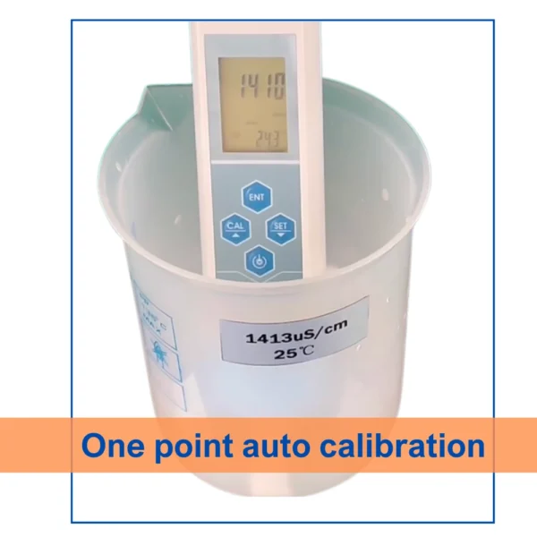 Conductivity meter performing one-point auto calibration with 1413 μS/cm standard solution